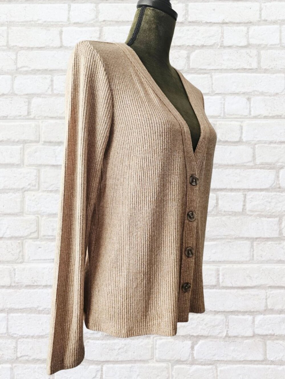 Banana Republic Ribbed Cardigan | Camel | Size S | Excellent Condition - Picture 2 of 6